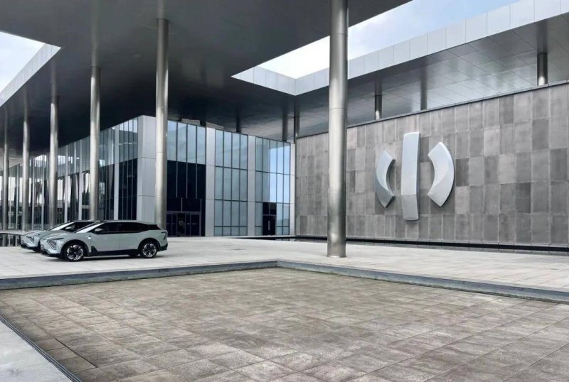 BAPE? 与微软 Xbox 跨界携手 推出联名新系列